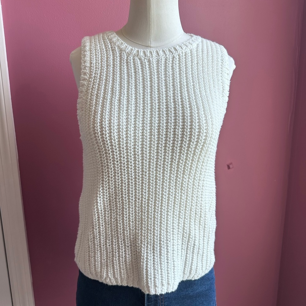 Old Navy Women's Cream Sweater Vest